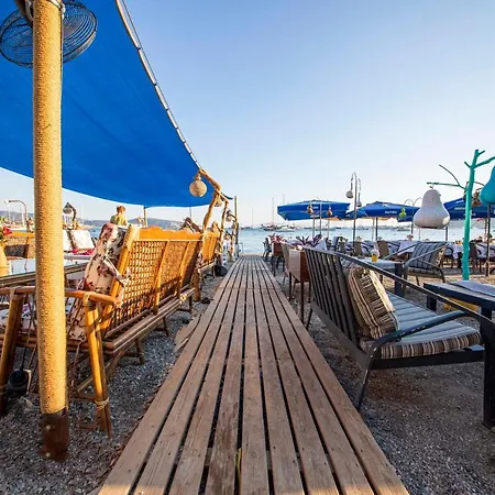 Appartement Central Seaside Flat With Excellent View In Bodrum *